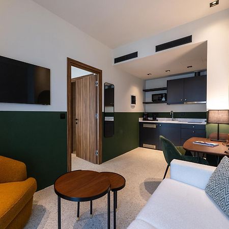 Evripidou 7 - Kalamata Mediterranean Suites Eksteriør billede