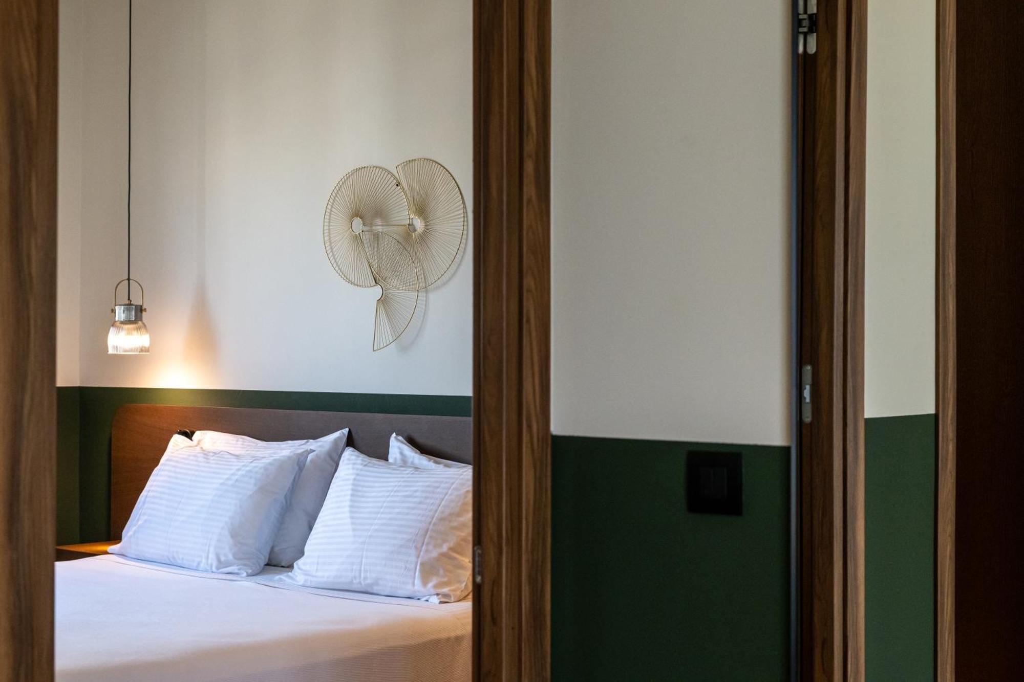 Evripidou 7 - Kalamata Mediterranean Suites Eksteriør billede